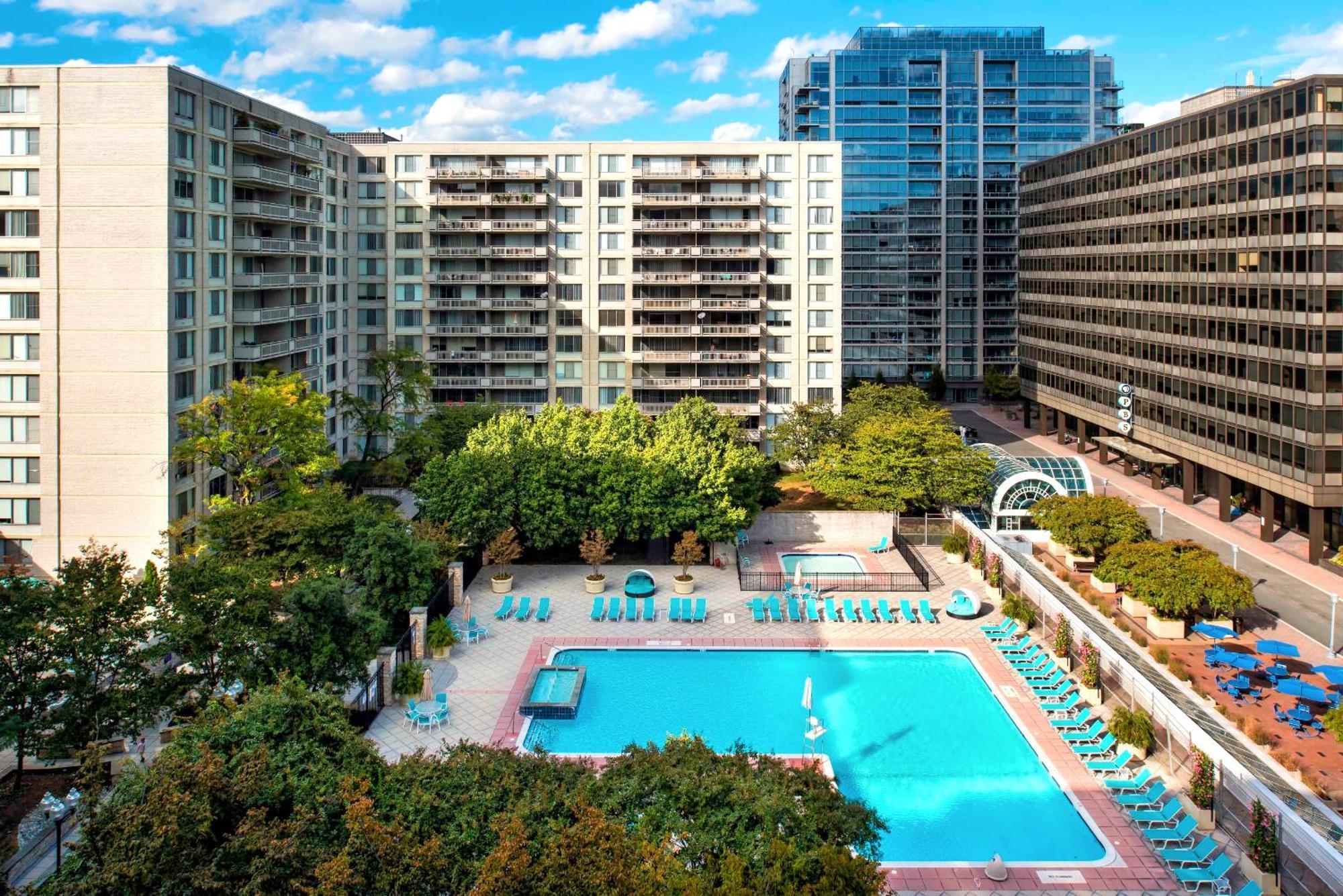 Apartment At Crystal City With Gym Арлингтон Экстерьер фото